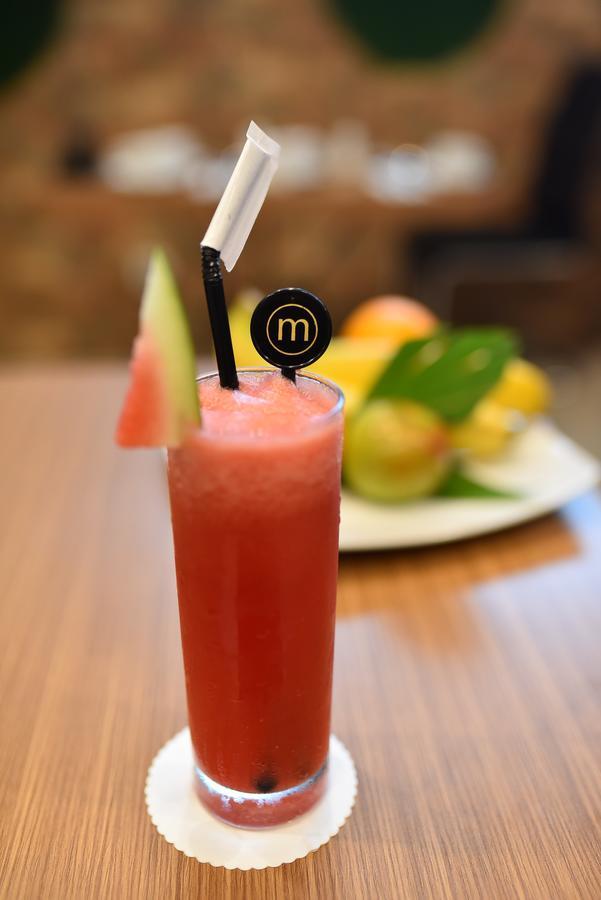 Midtown Xpress Balikpapan Hotell Exteriör bild